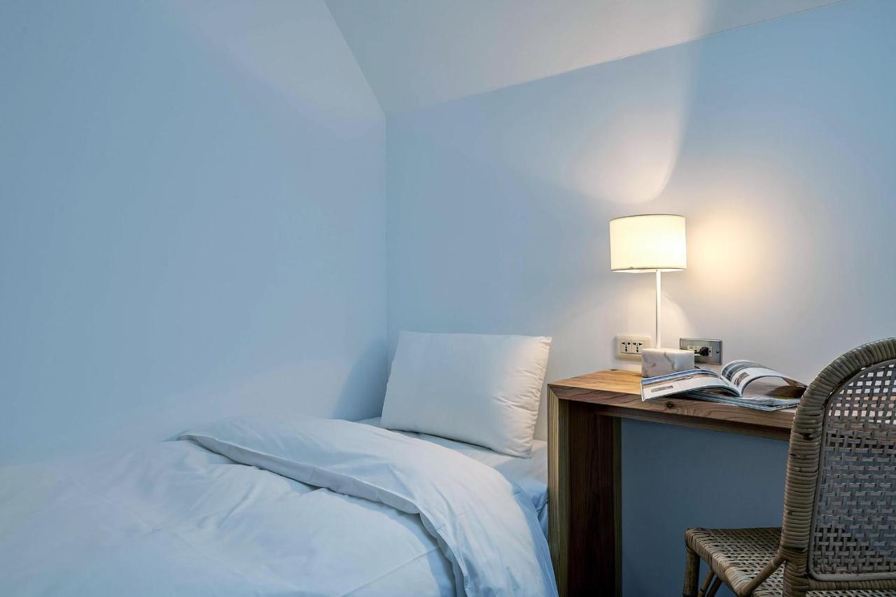 Star Hostel Taichung Parklane Extérieur photo