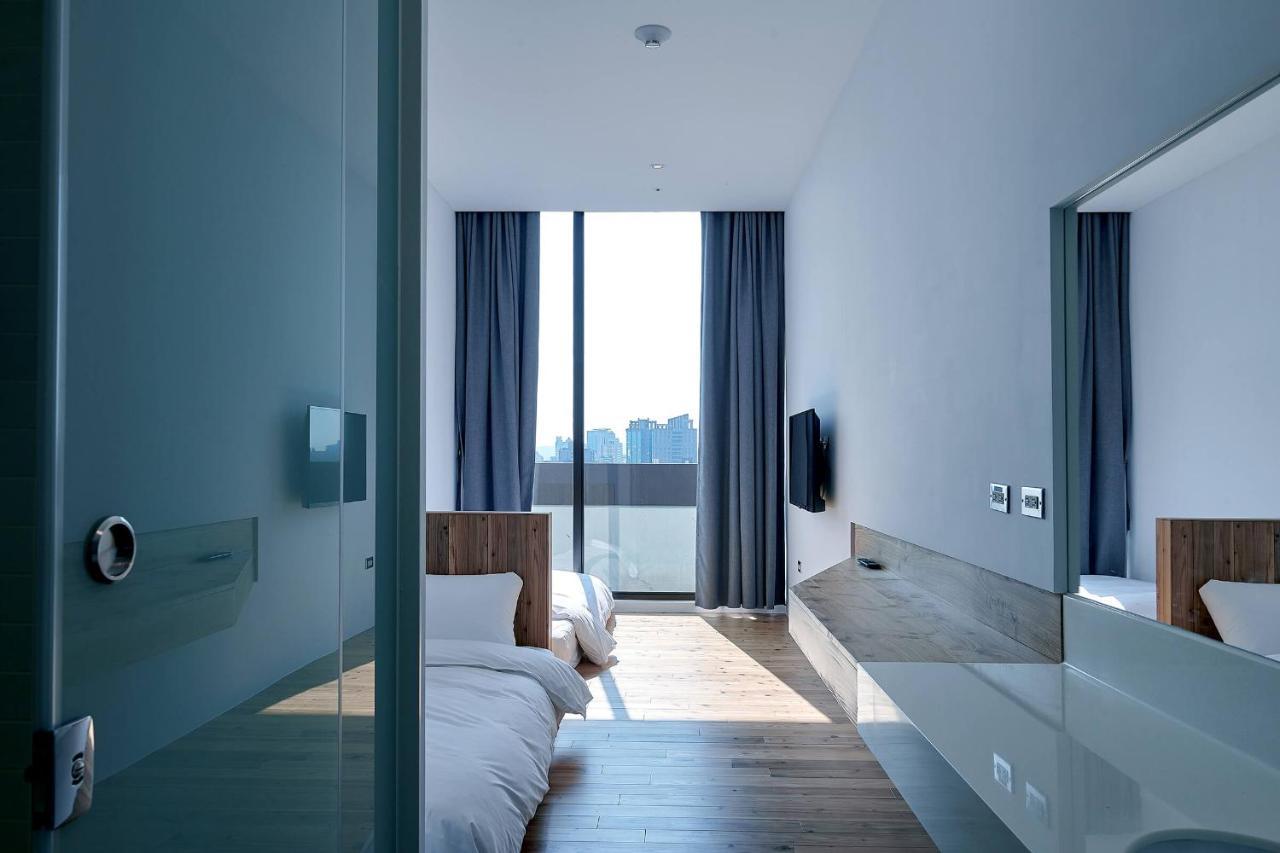 Star Hostel Taichung Parklane Extérieur photo